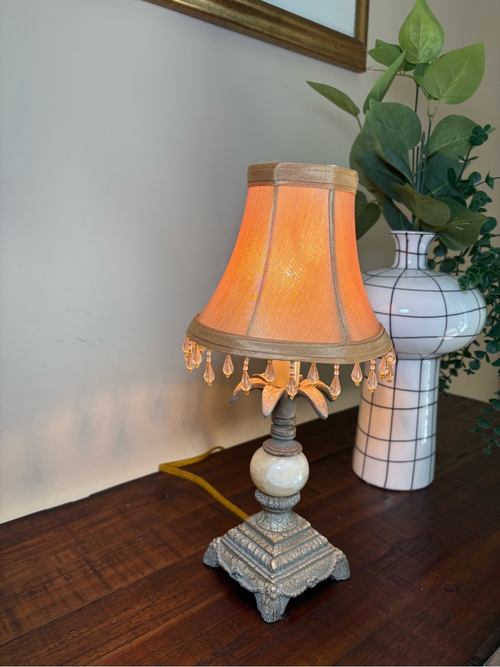 Vintage Style Accent Table Lamp / Gold Fabric Shade With Crystal Bead Drops - Picture 5 of 10